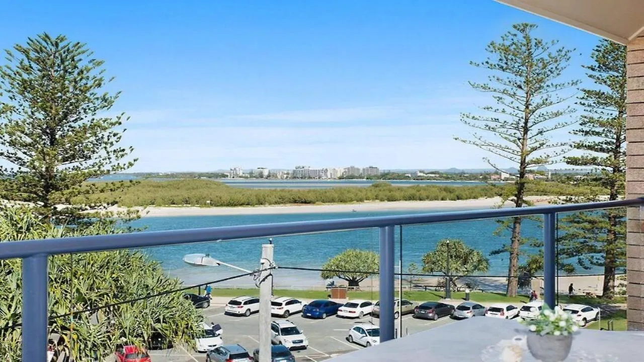 Moondara Unit 5 Bulcock Beach Qld Caloundra